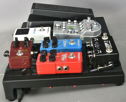 various-Pedaltrain with TC Zoom etc effects